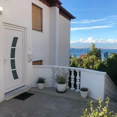 17665a Apartament *